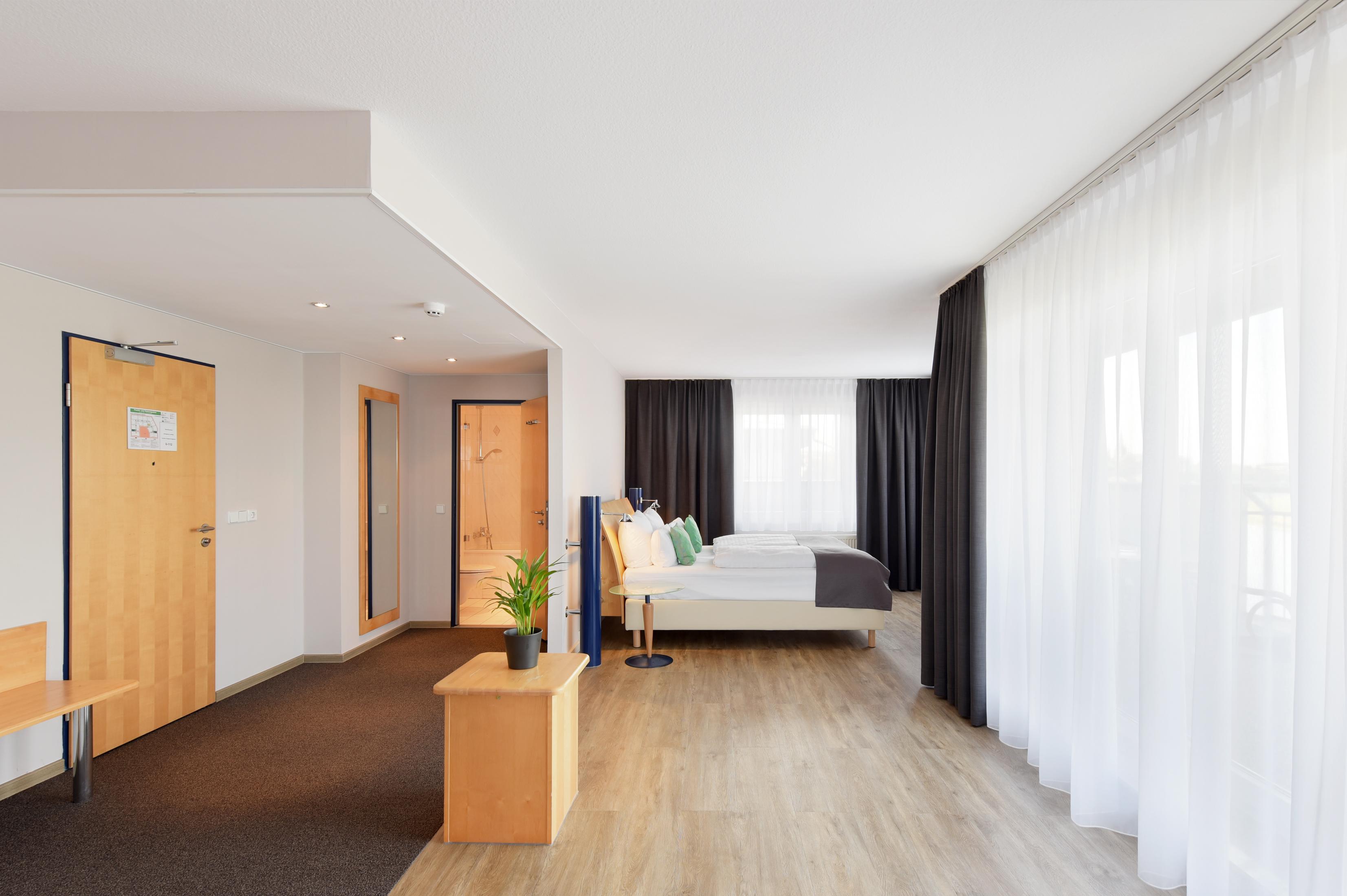 Amedia Dresden Elbpromenade, Trademark Collection By Wyndham Exterior photo